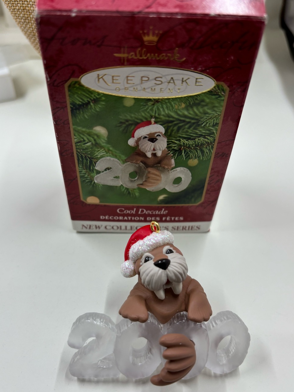 Hallmark 2000 Walrus Christmas Ornament Cool Decade Collection🎄